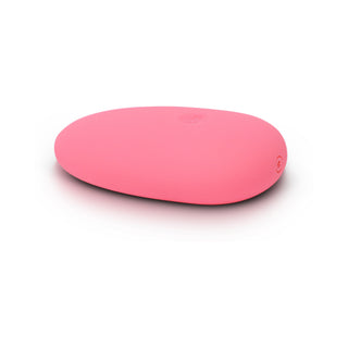 ILY by Je Joue The Pebble Squishy