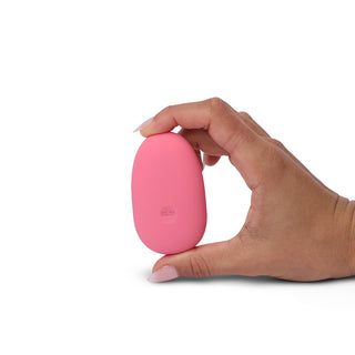 ILY by Je Joue The Pebble Squishy